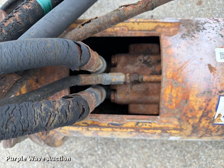 image for item FC3320 (2) hydraulic auger drivers