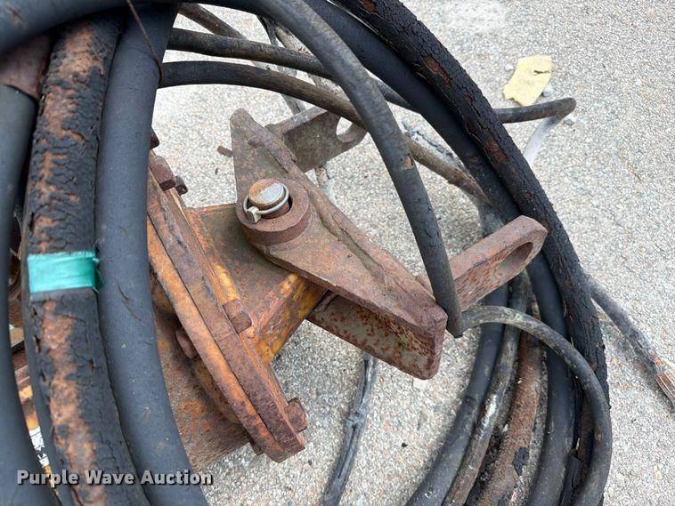 image for item FC3320 (2) hydraulic auger drivers