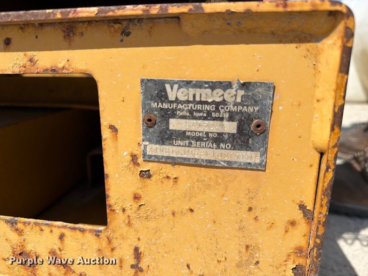 image for item FC3321 2000 Vermeer ST750A fluid supply and mixing system.