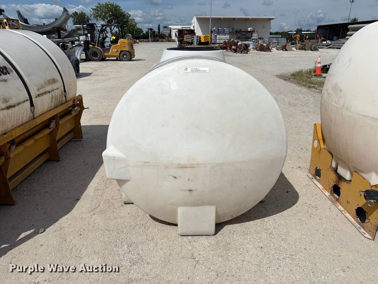 image for item FC3321 2000 Vermeer ST750A fluid supply and mixing system.