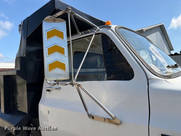 image for item FC3323 1987 GMC C6 dump truck
