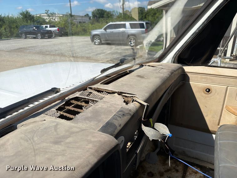 image for item FC3323 1987 GMC C6 dump truck
