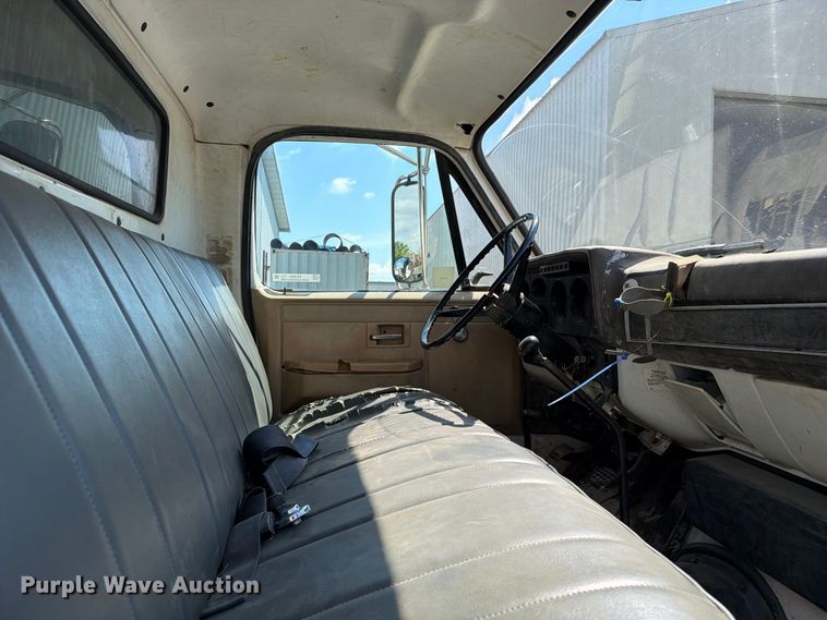 image for item FC3323 1987 GMC C6 dump truck