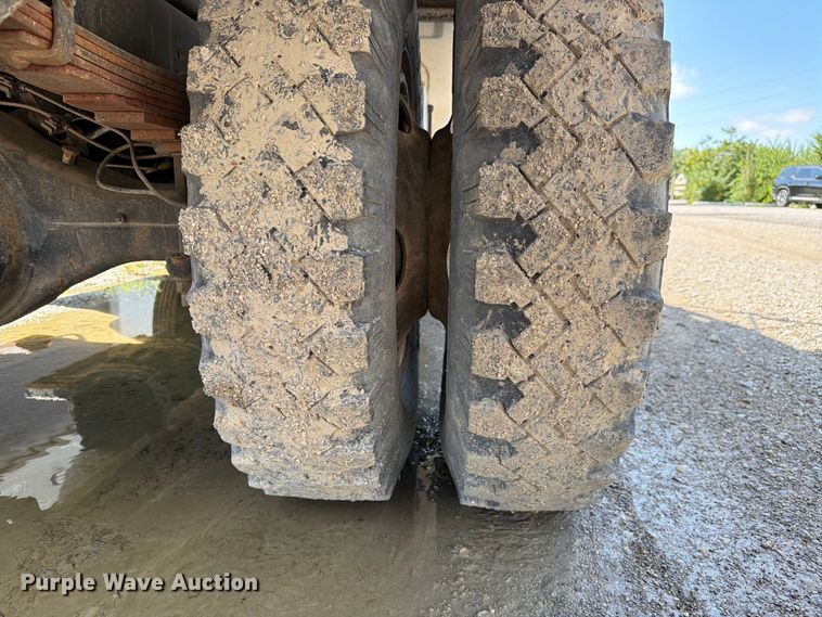 image for item FC3323 1987 GMC C6 dump truck