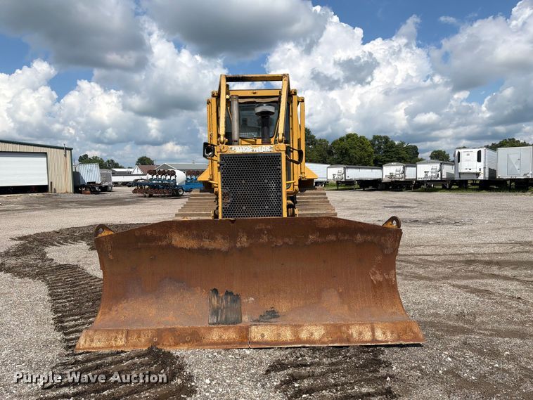 image for item FC3326 1999 Caterpillar D6M dozer