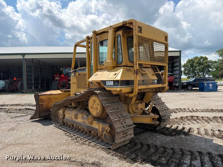 image for item FC3326 1999 Caterpillar D6M dozer