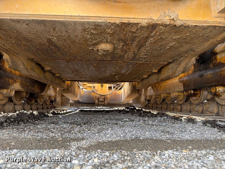image for item FC3326 1999 Caterpillar D6M dozer