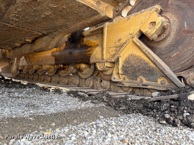 image for item FC3326 1999 Caterpillar D6M dozer
