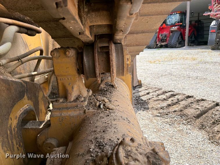 image for item FC3326 1999 Caterpillar D6M dozer