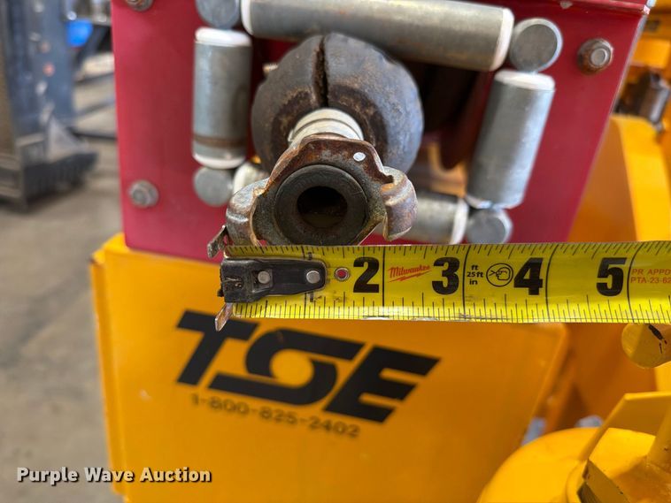 image for item FC3329 2000 International Inc UP70B cable puller