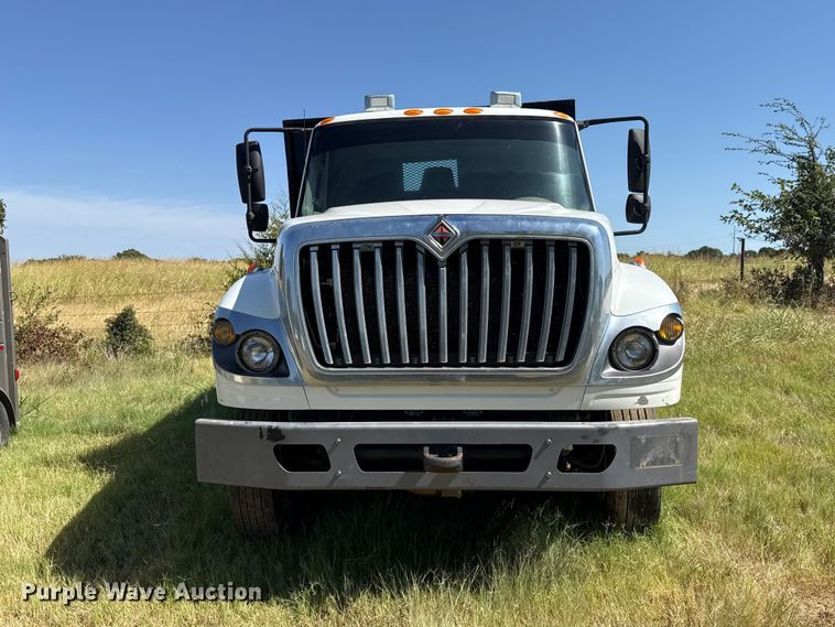 image for item FC4205 2011 International 7400 SBA 4X2 dump truck