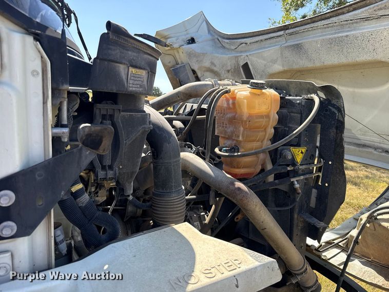 image for item FC4205 2011 International 7400 SBA 4X2 dump truck