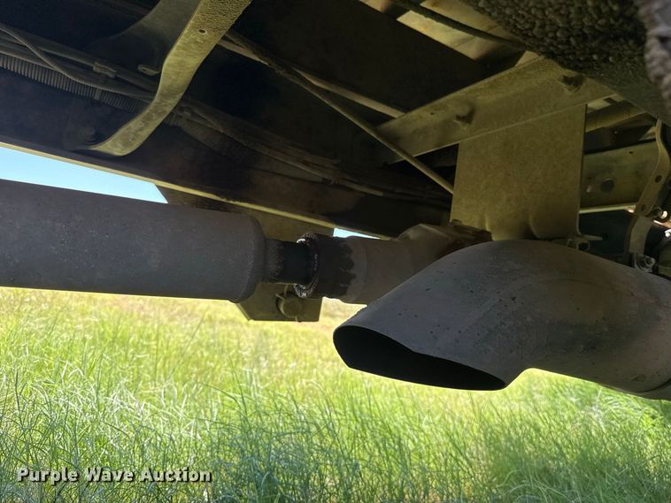 image for item FC4205 2011 International 7400 SBA 4X2 dump truck