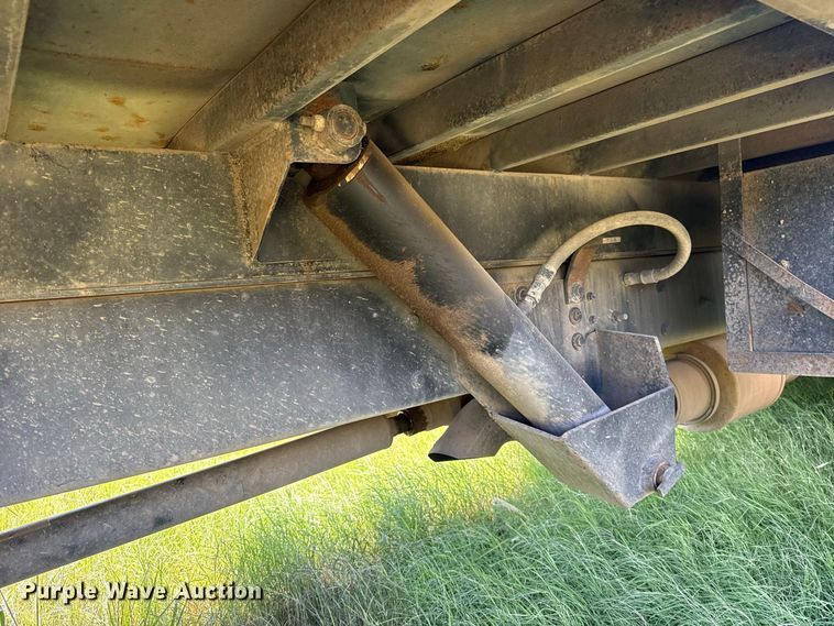 image for item FC4205 2011 International 7400 SBA 4X2 dump truck