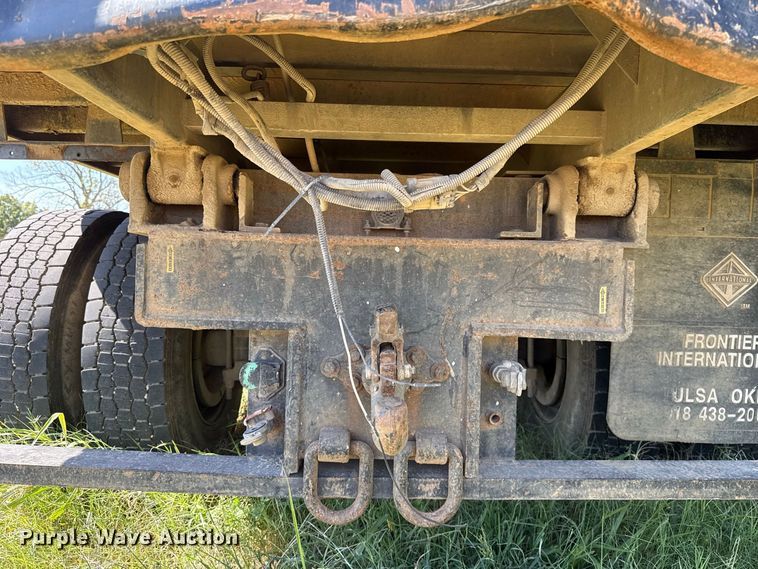 image for item FC4205 2011 International 7400 SBA 4X2 dump truck