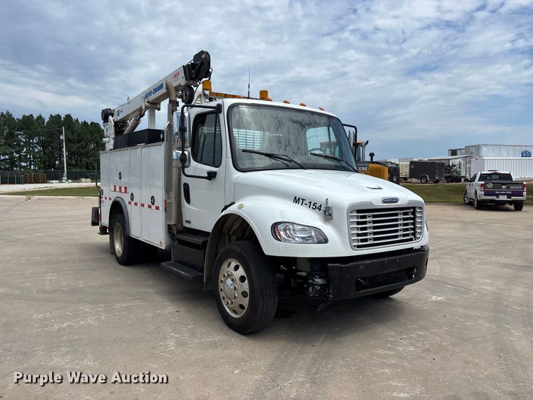 image for item FG0616 2011 Freightliner M2 Business Class utility / service truck