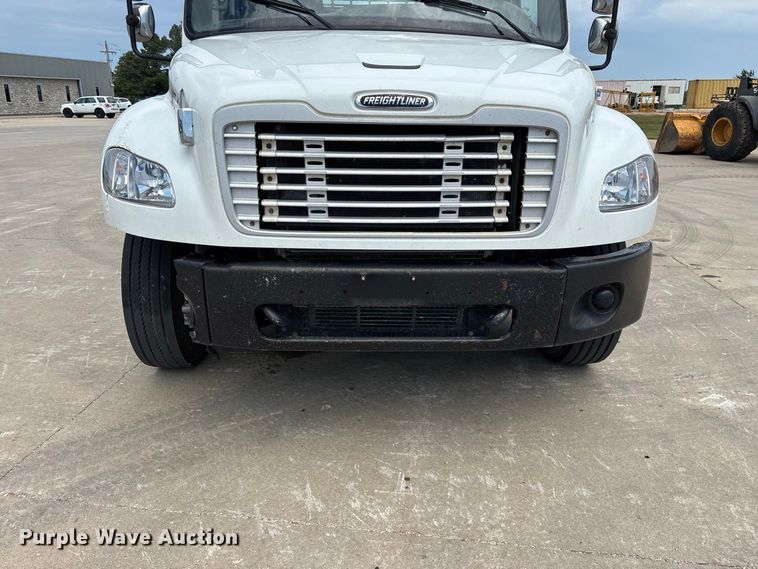 image for item FG0616 2011 Freightliner M2 Business Class utility / service truck