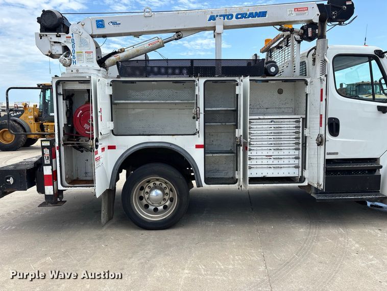 image for item FG0616 2011 Freightliner M2 Business Class utility / service truck