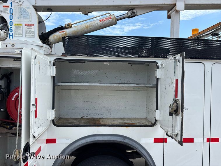 image for item FG0616 2011 Freightliner M2 Business Class utility / service truck