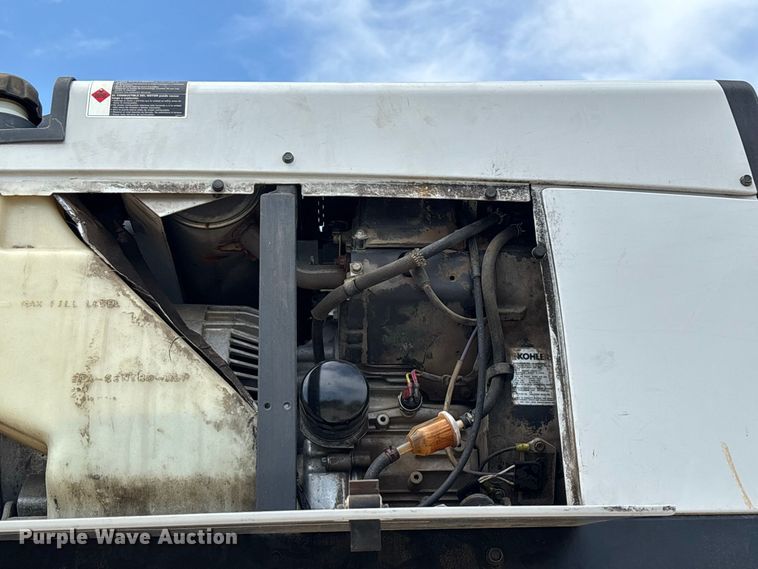 image for item FG0616 2011 Freightliner M2 Business Class utility / service truck