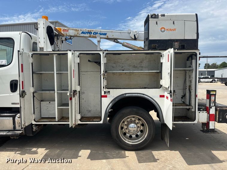 image for item FG0616 2011 Freightliner M2 Business Class utility / service truck