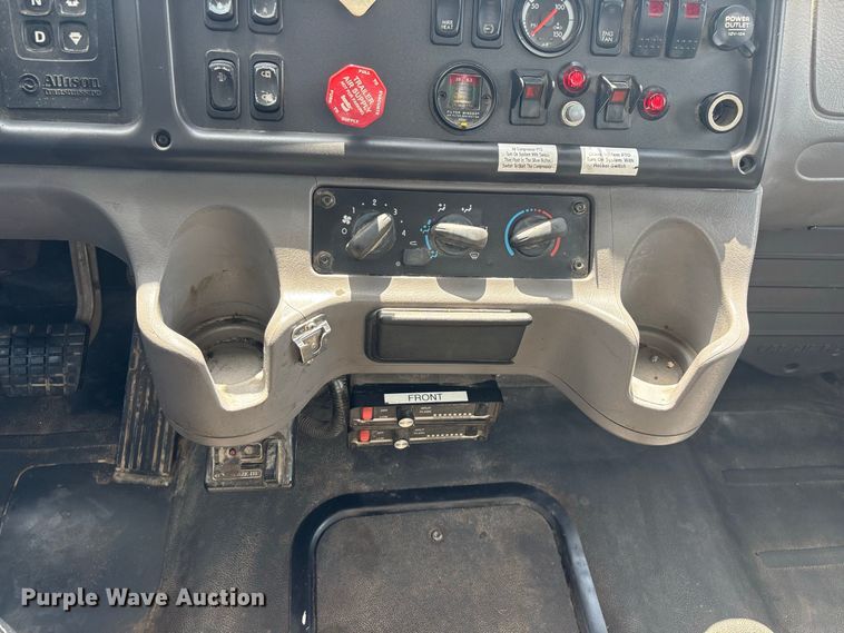 image for item FG0616 2011 Freightliner M2 Business Class utility / service truck