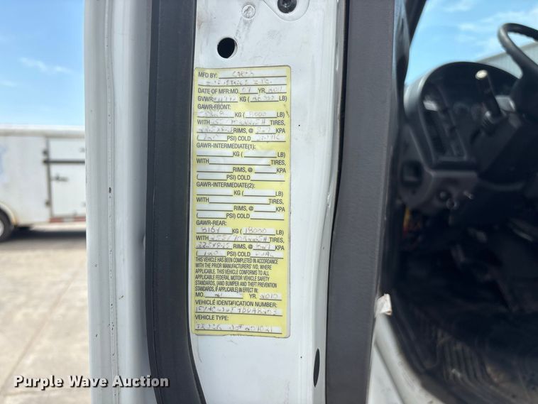 image for item FG0616 2011 Freightliner M2 Business Class utility / service truck