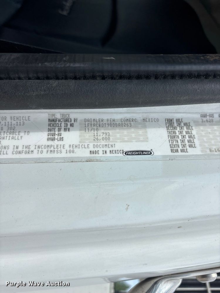 image for item FG0616 2011 Freightliner M2 Business Class utility / service truck