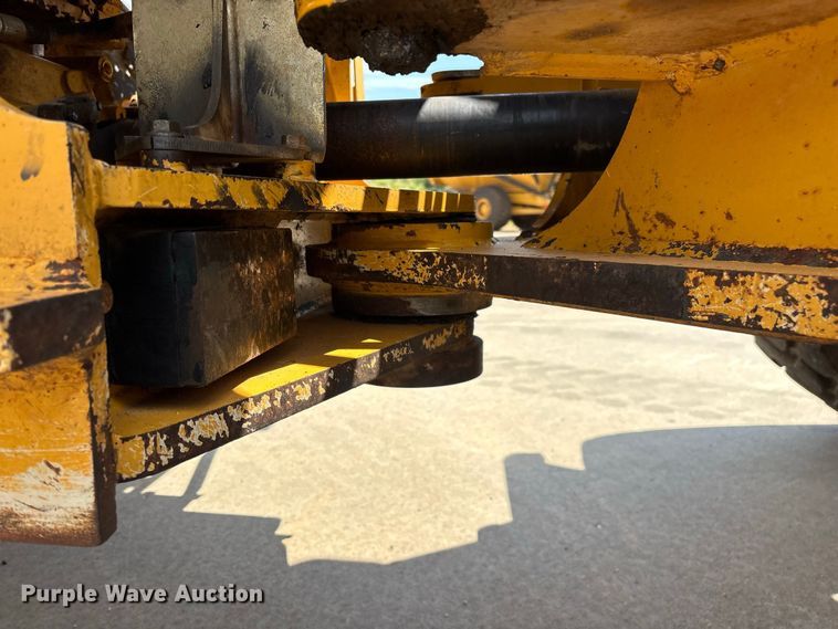 2013 John Deere 544K