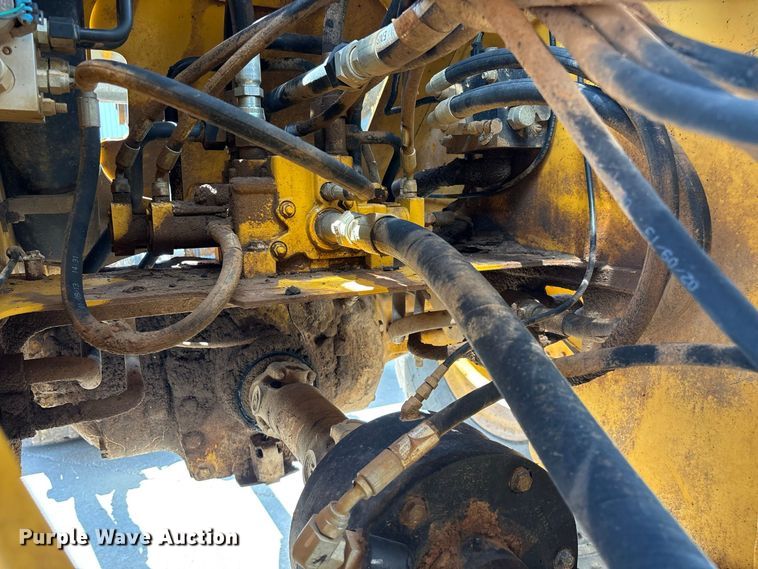 2013 John Deere 544K