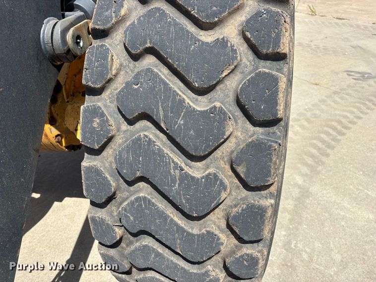 2013 John Deere 544K