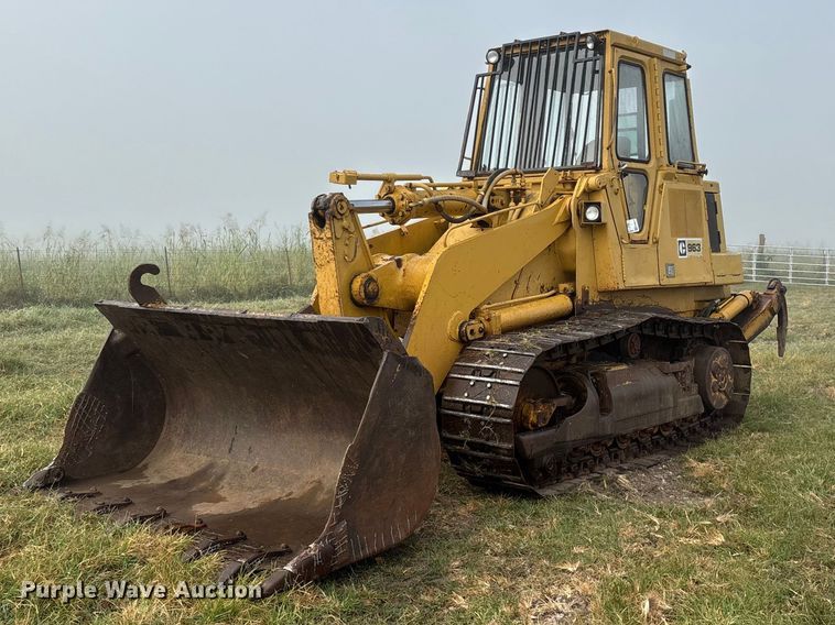1981 Caterpillar 963LGP track loader