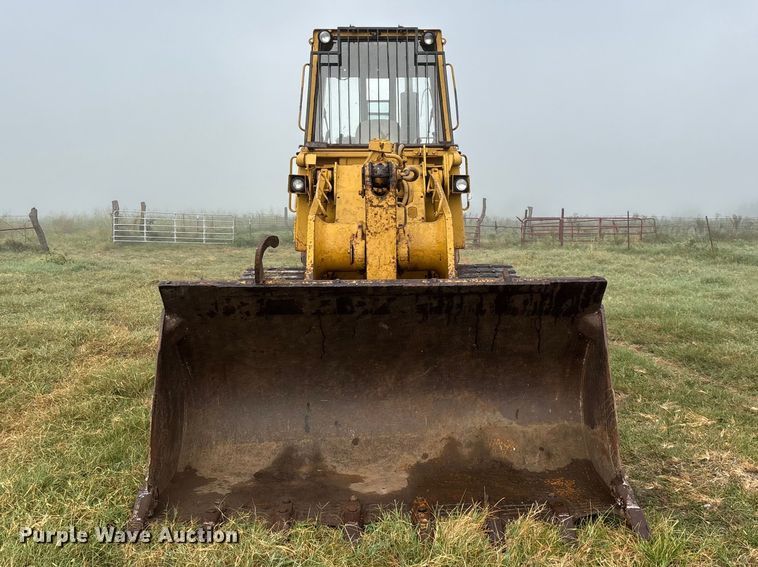image for item FG0619 1981 Caterpillar 963LGP track loader