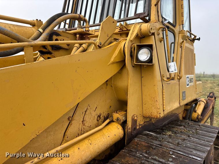 image for item FG0619 1981 Caterpillar 963LGP track loader