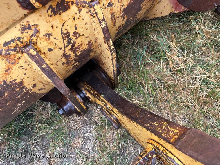 image for item FG0619 1981 Caterpillar 963LGP track loader