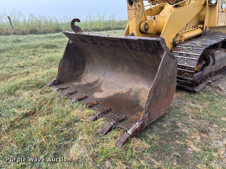 image for item FG0619 1981 Caterpillar 963LGP track loader