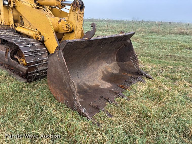 image for item FG0619 1981 Caterpillar 963LGP track loader