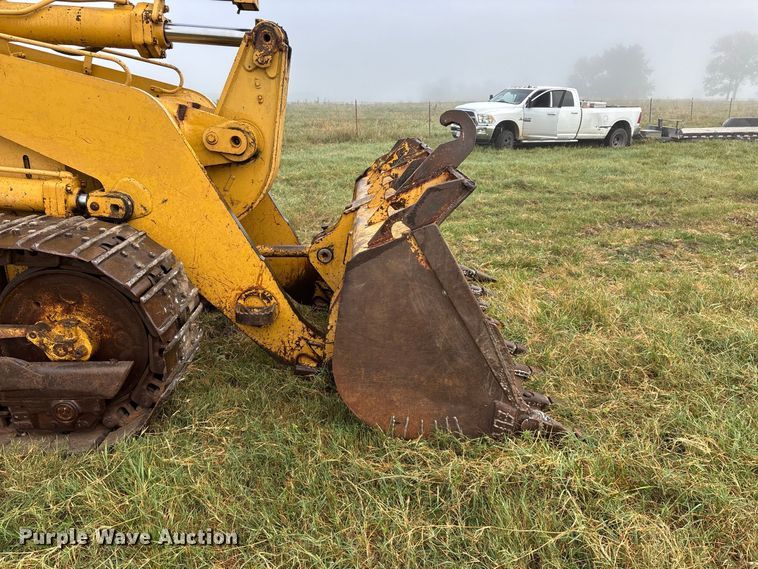 image for item FG0619 1981 Caterpillar 963LGP track loader