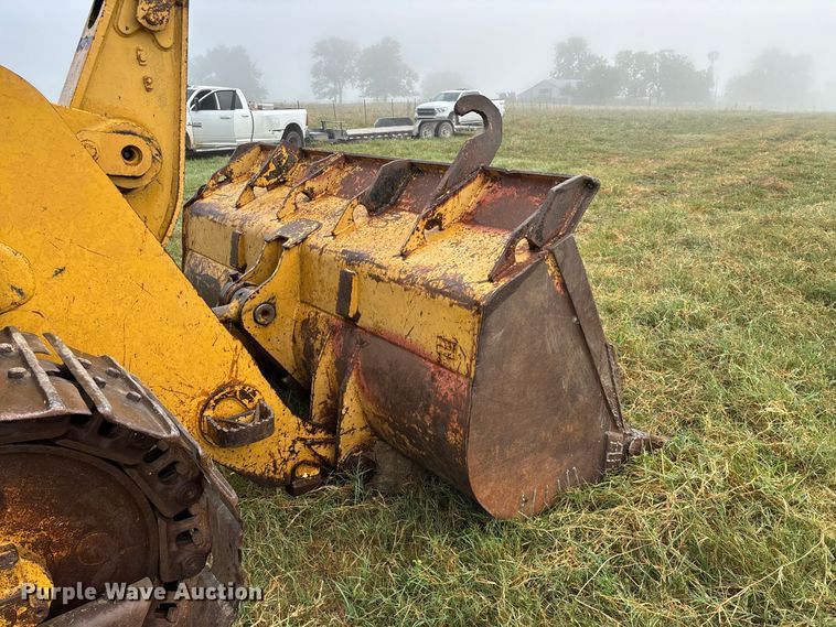 image for item FG0619 1981 Caterpillar 963LGP track loader
