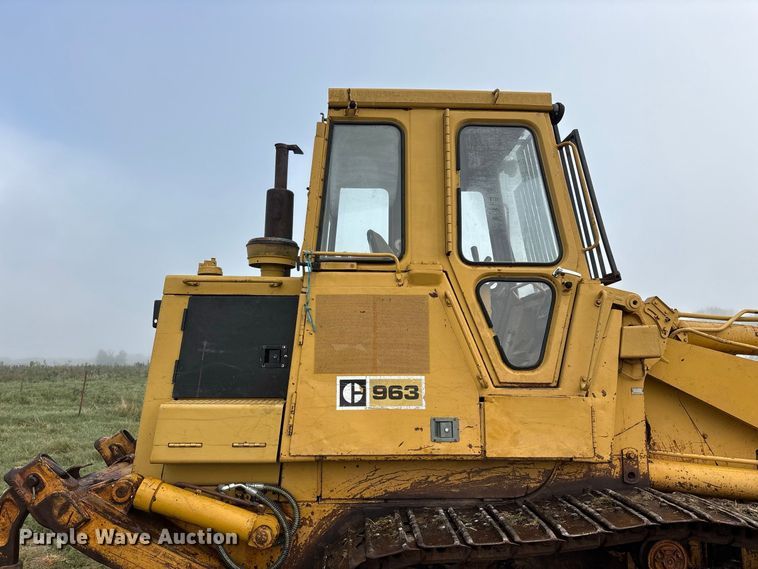 image for item FG0619 1981 Caterpillar 963LGP track loader