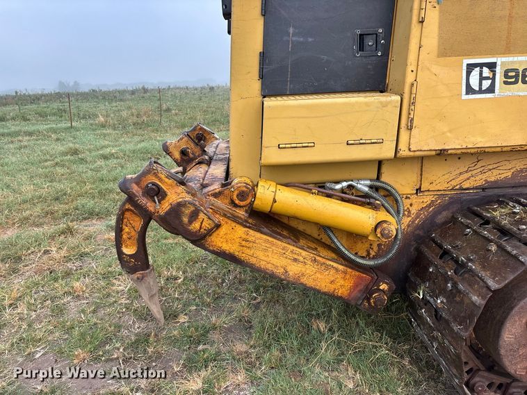 image for item FG0619 1981 Caterpillar 963LGP track loader