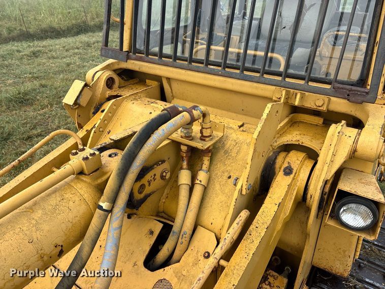 image for item FG0619 1981 Caterpillar 963LGP track loader