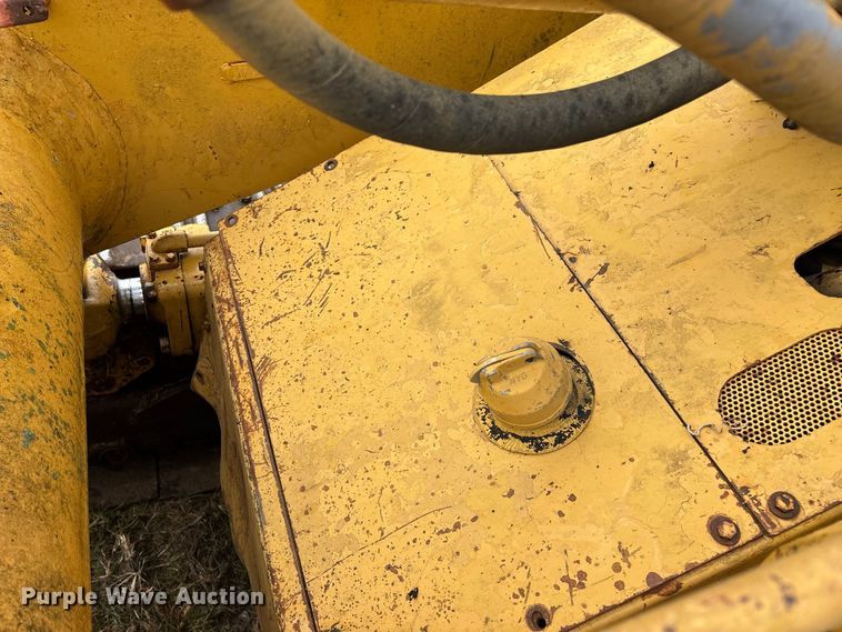 image for item FG0619 1981 Caterpillar 963LGP track loader