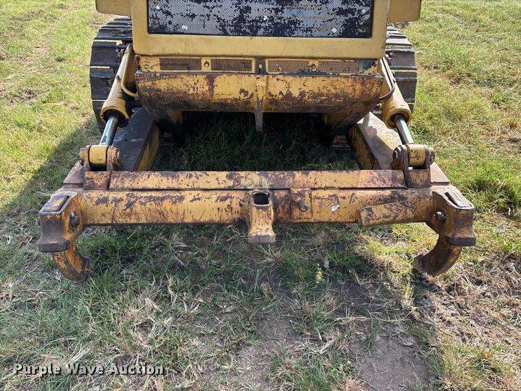 image for item FG0619 1981 Caterpillar 963LGP track loader