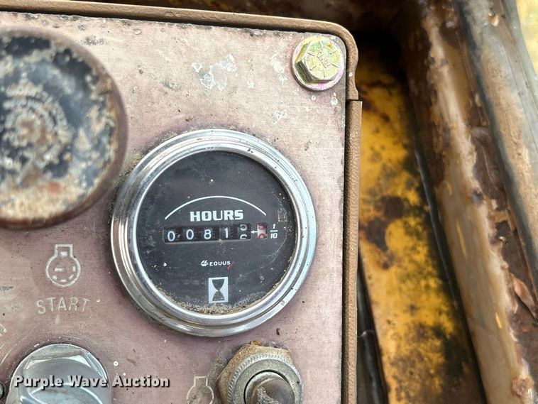 image for item FG0619 1981 Caterpillar 963LGP track loader