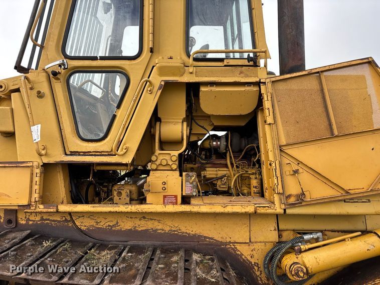 image for item FG0619 1981 Caterpillar 963LGP track loader