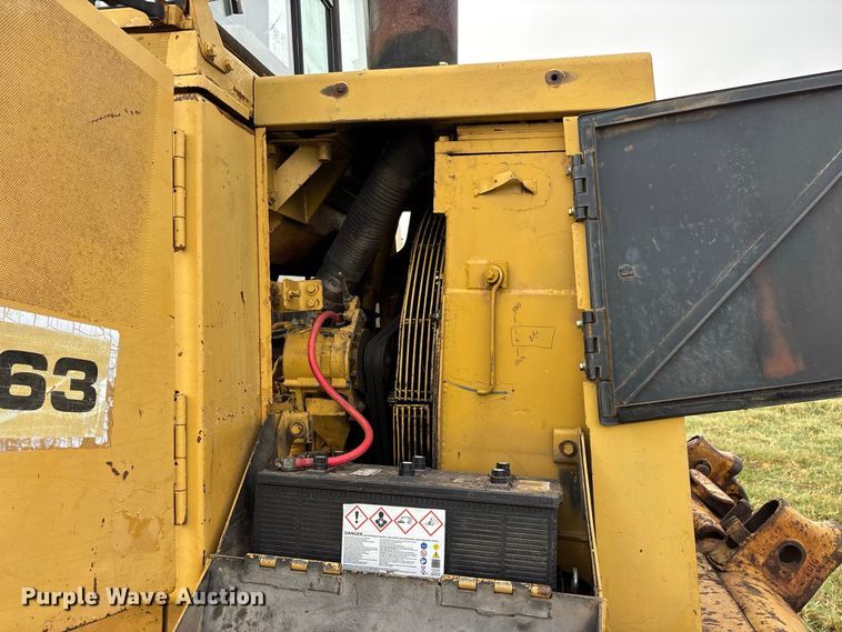 image for item FG0619 1981 Caterpillar 963LGP track loader