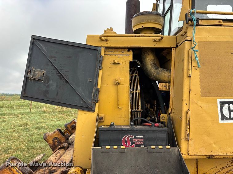 image for item FG0619 1981 Caterpillar 963LGP track loader