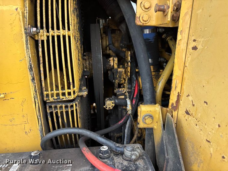 image for item FG0619 1981 Caterpillar 963LGP track loader