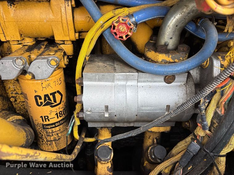 image for item FG0619 1981 Caterpillar 963LGP track loader
